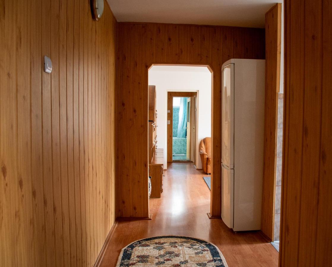 Family-Friendly Apartment Oradea Extérieur photo