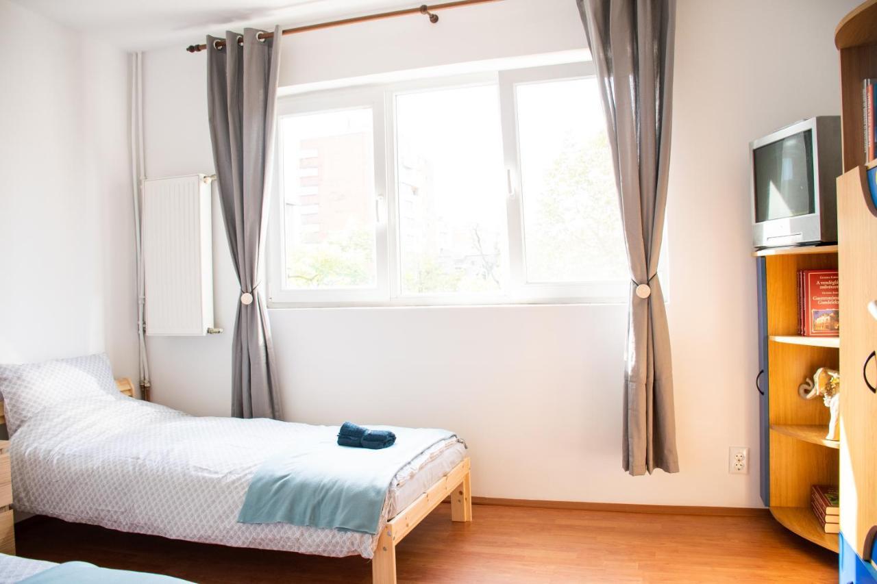 Family-Friendly Apartment Oradea Extérieur photo