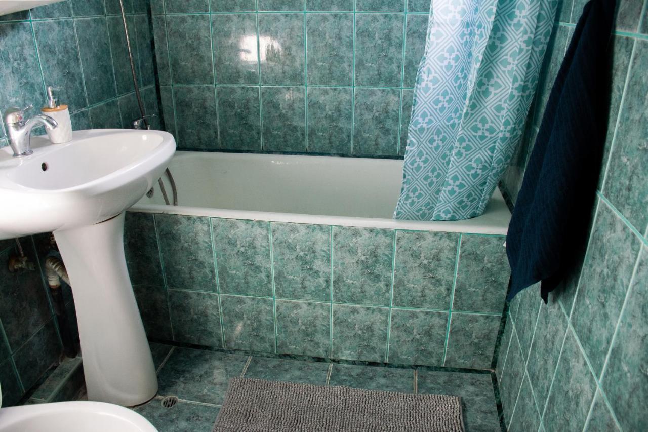 Family-Friendly Apartment Oradea Extérieur photo