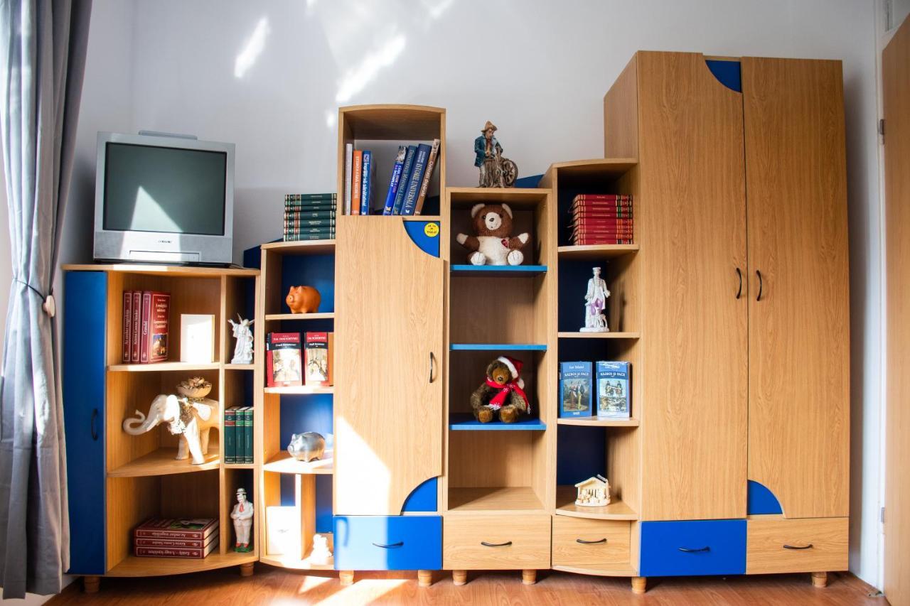 Family-Friendly Apartment Oradea Extérieur photo