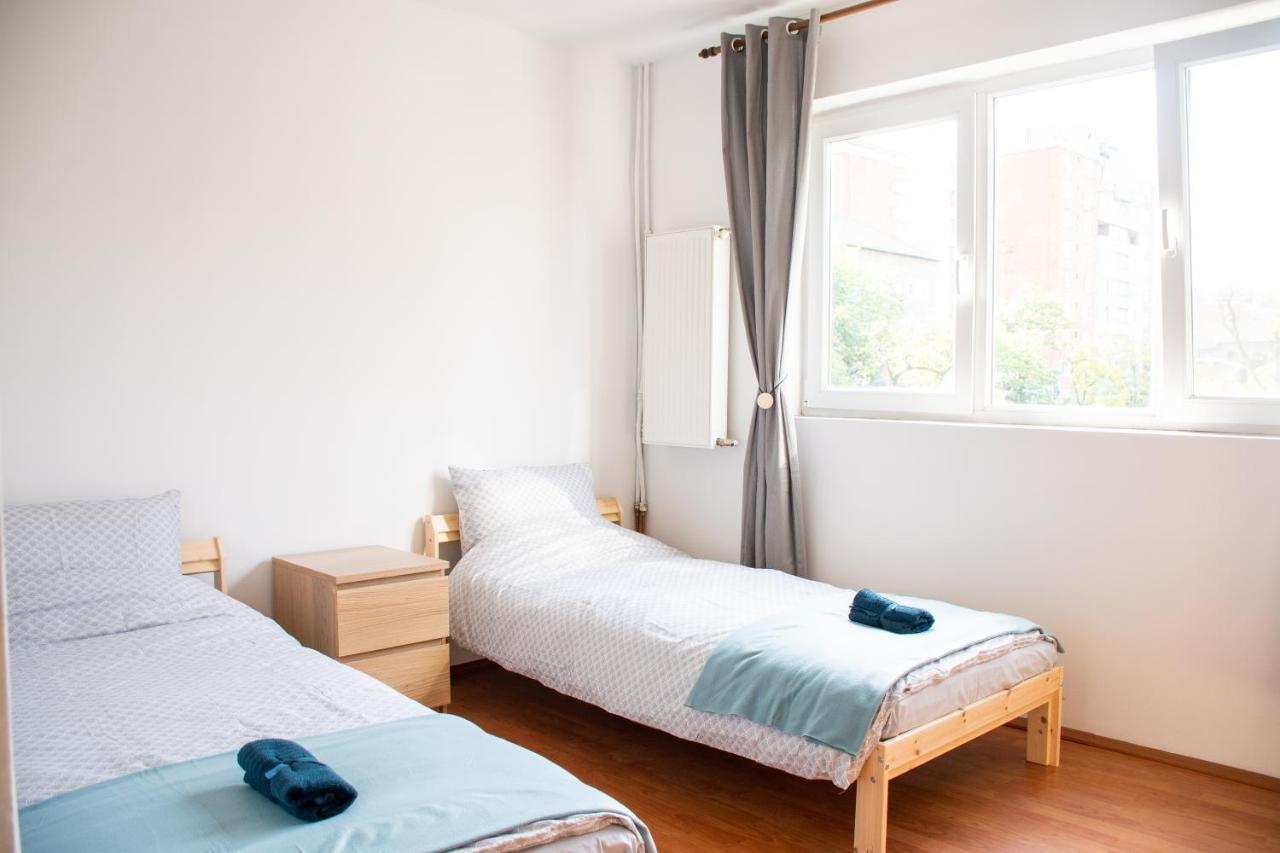 Family-Friendly Apartment Oradea Extérieur photo